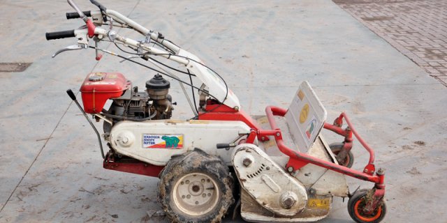 Trinciasarmenti semovente